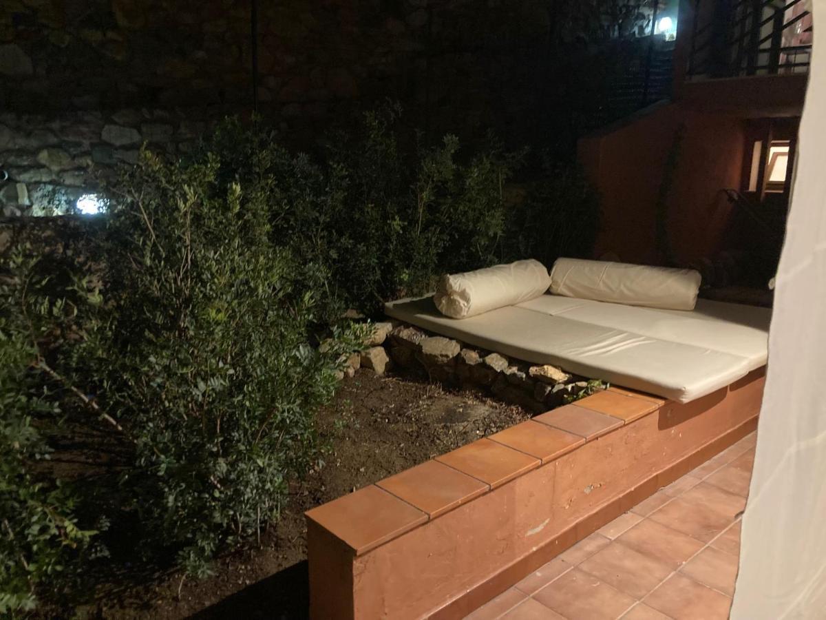 Villasimius Il Patio Sul Porto Exteriör bild