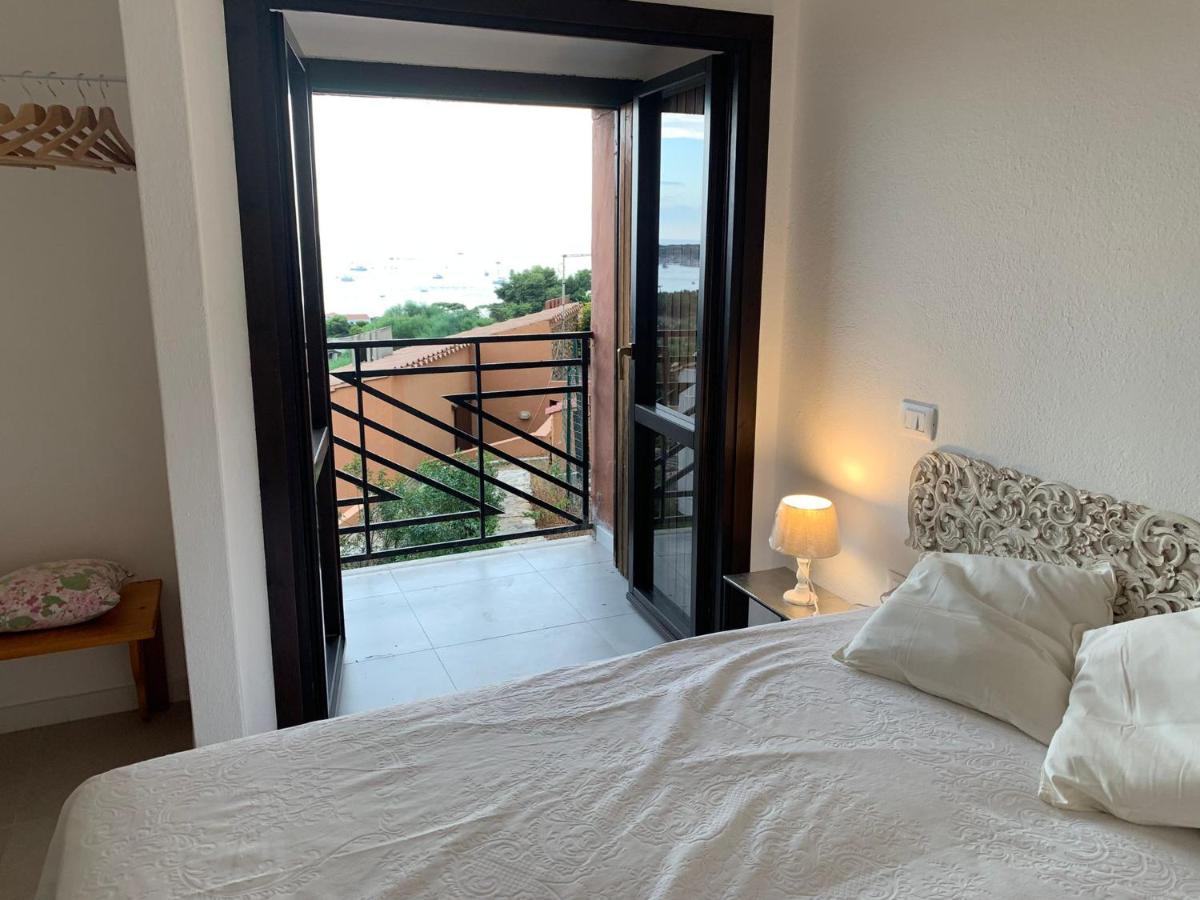Villasimius Il Patio Sul Porto Exteriör bild